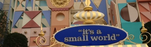 東京ディズニーランドのイッツアスモールワールドでもう一休み