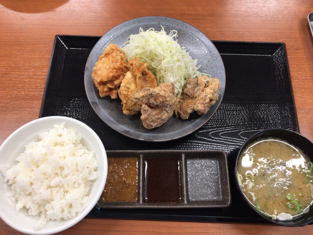 からやま小金井前原店で「あいもり」定食