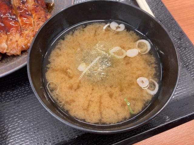 からやま　味噌汁