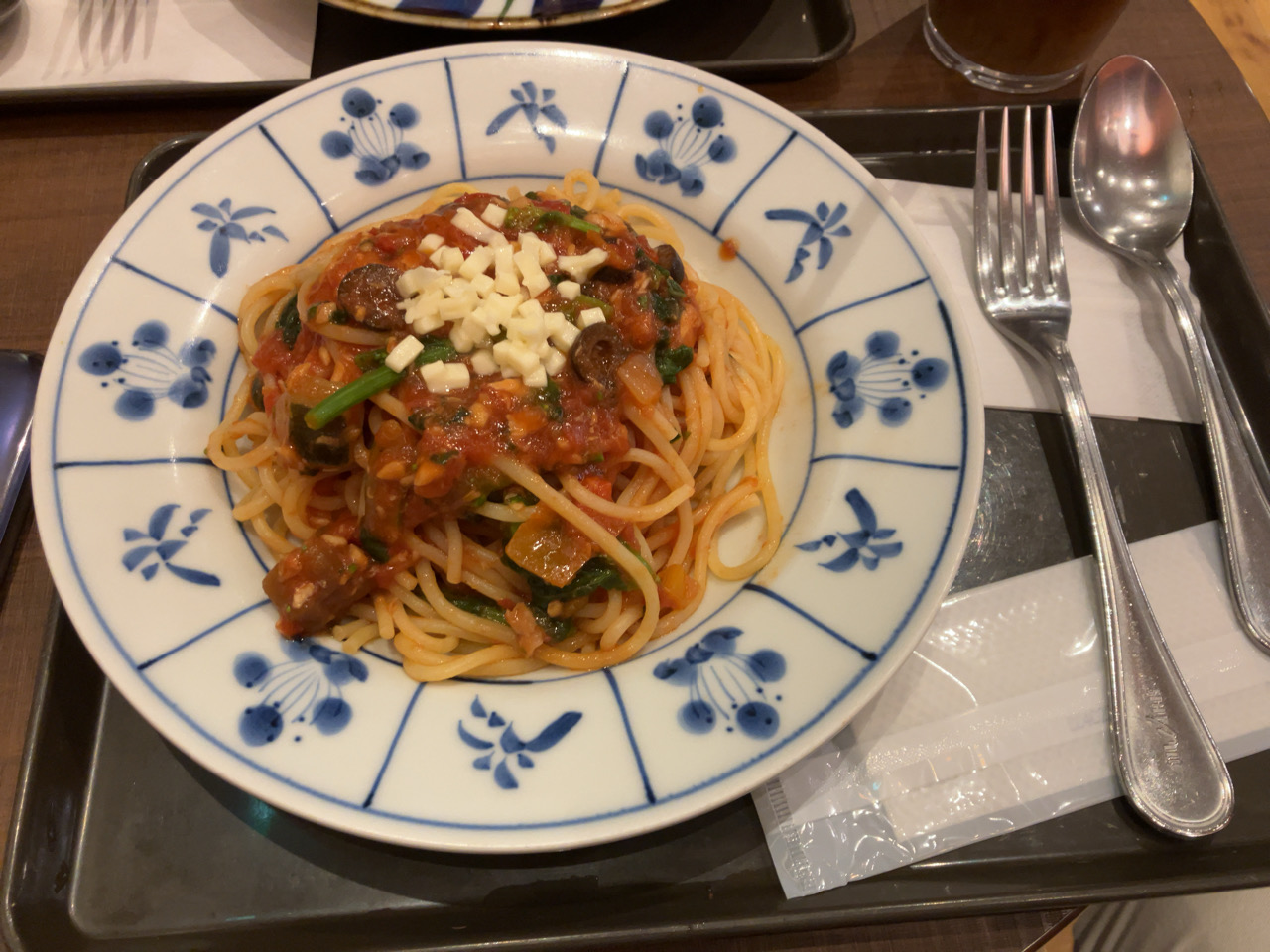 イオンモール甲府昭和のサンマルクカフェでモッツレラとグリル野菜のトマトソースパスタ